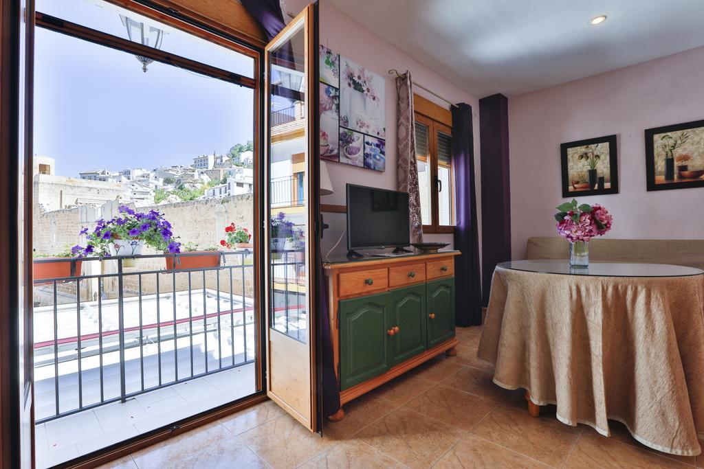 Apartamentos Castillo Cazorla Bagian luar foto