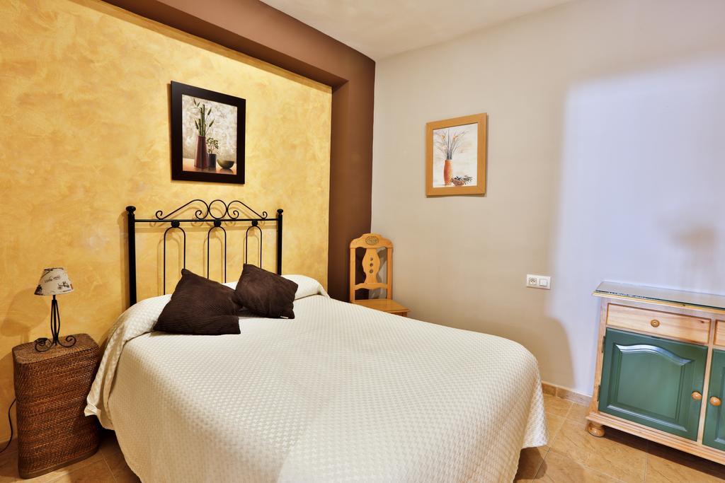 Apartamentos Castillo Cazorla Bagian luar foto