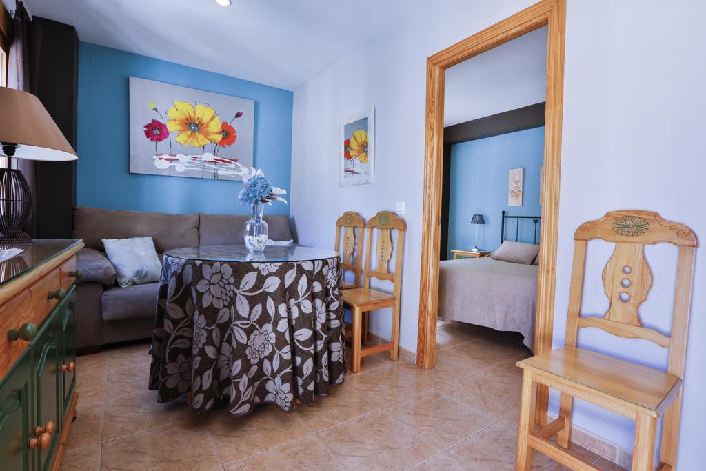 Apartamentos Castillo Cazorla Bagian luar foto