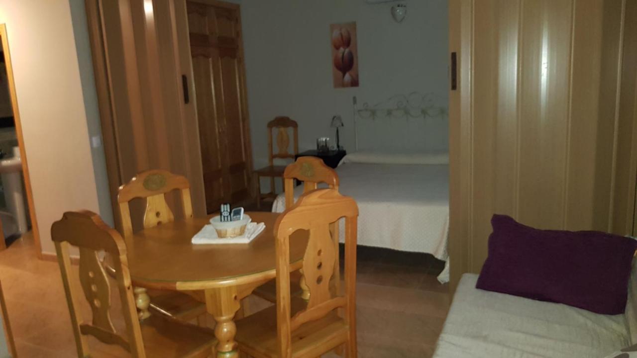 Apartamentos Castillo Cazorla Bagian luar foto